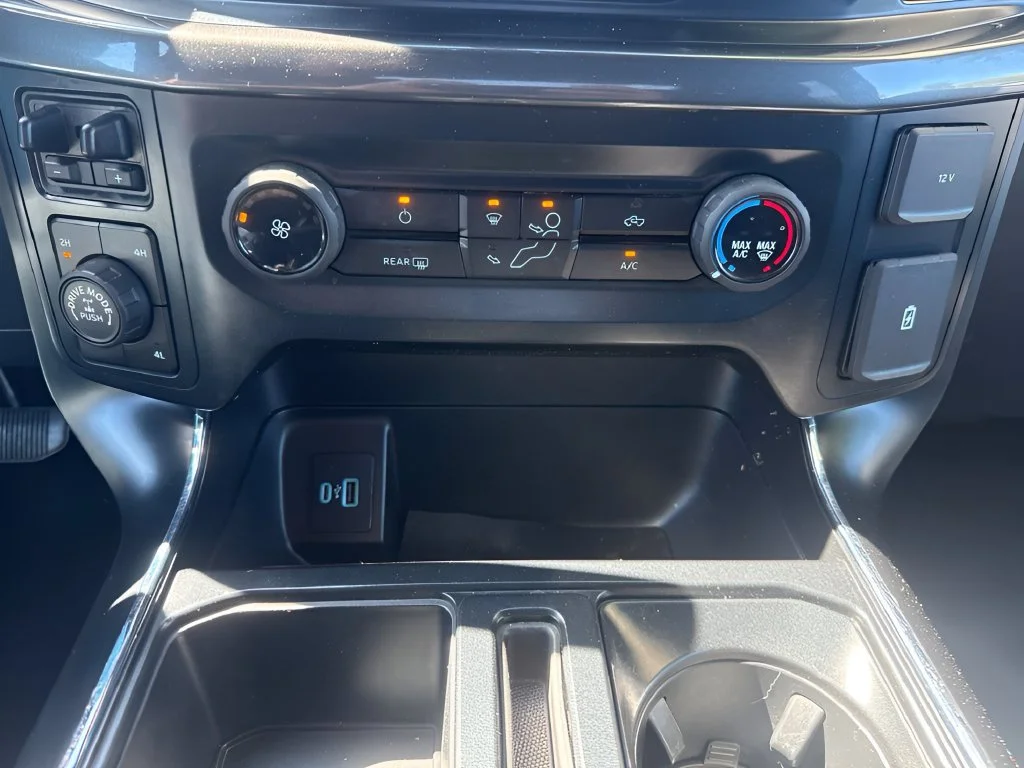 Used 2023  Ford XL image 20