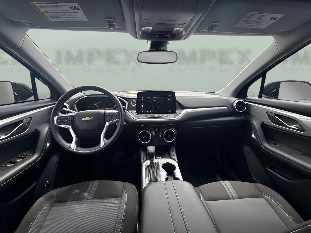 Used 2023 White Chevrolet LT image 7