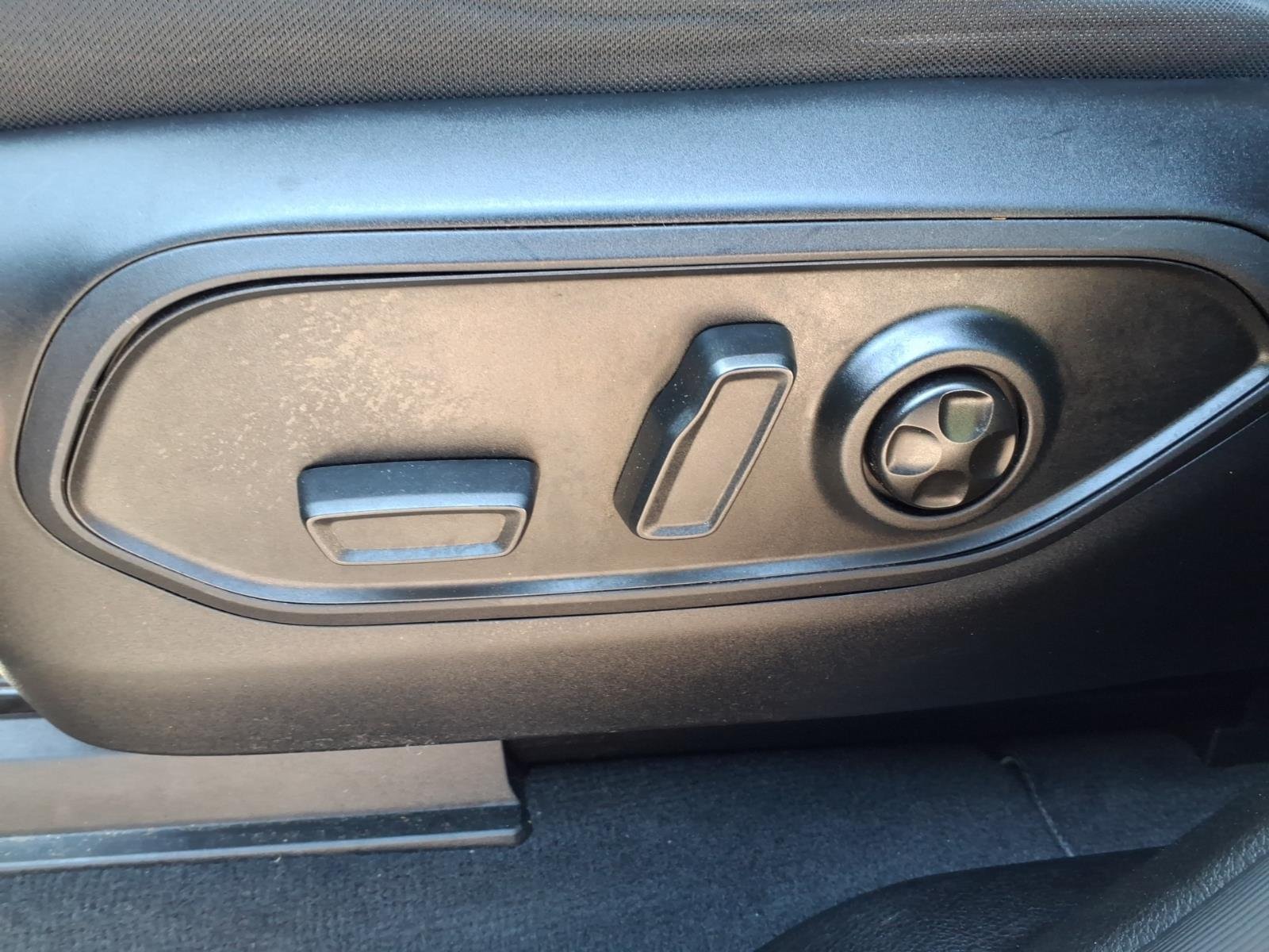 Used 2023 Silver Jeep Laredo 4x4 image 14