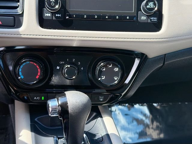 Used 2021  Honda LX image 15