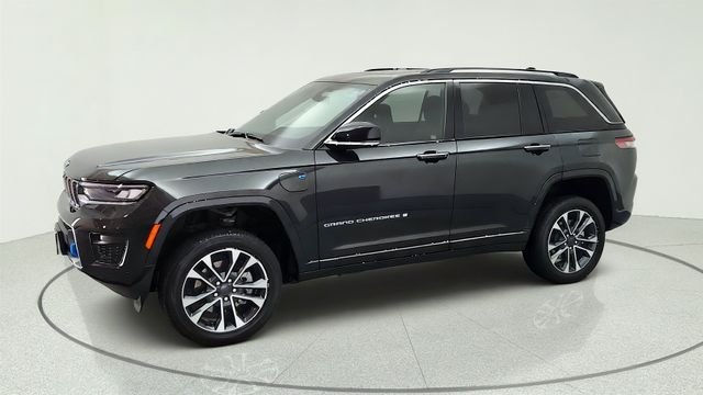Used 2023 Brown Jeep Overland 4xe image 6
