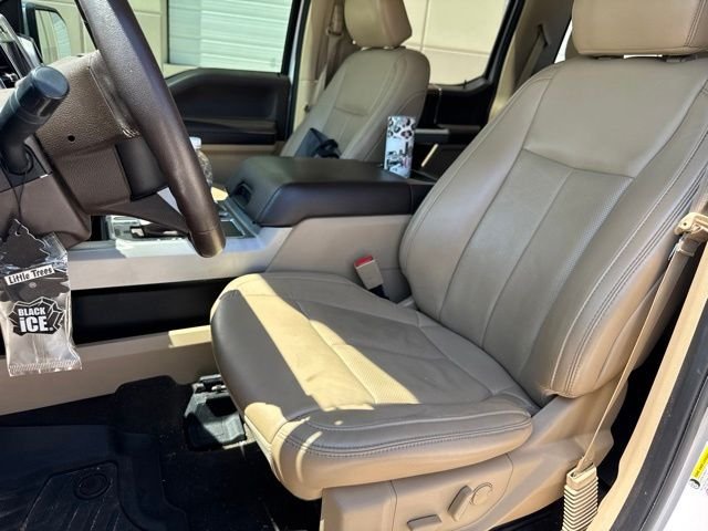 Used 2019 White Ford Lariat image 9