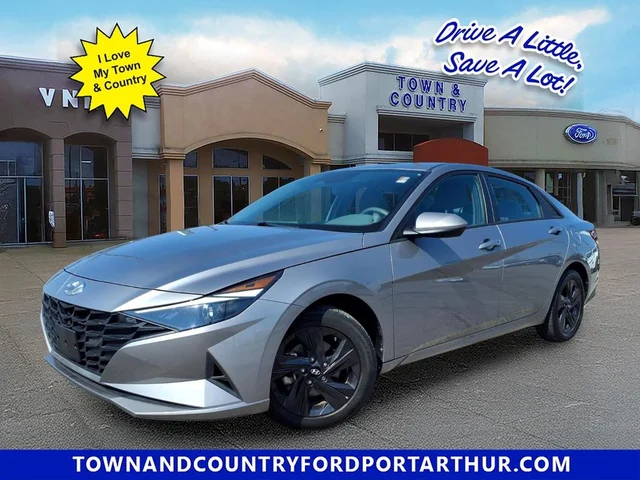 Pre-Owned 2022 Hyundai Elantra SEL