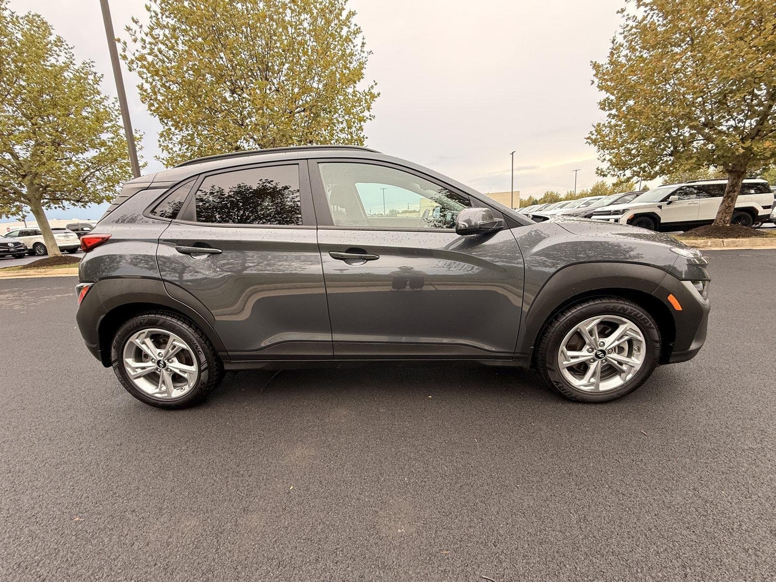 Used 2022 Thunder Gray Hyundai SEL image 4