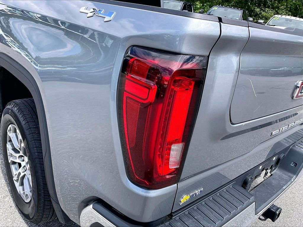 Used 2025 Sterling Metallic GMC SLT image 31