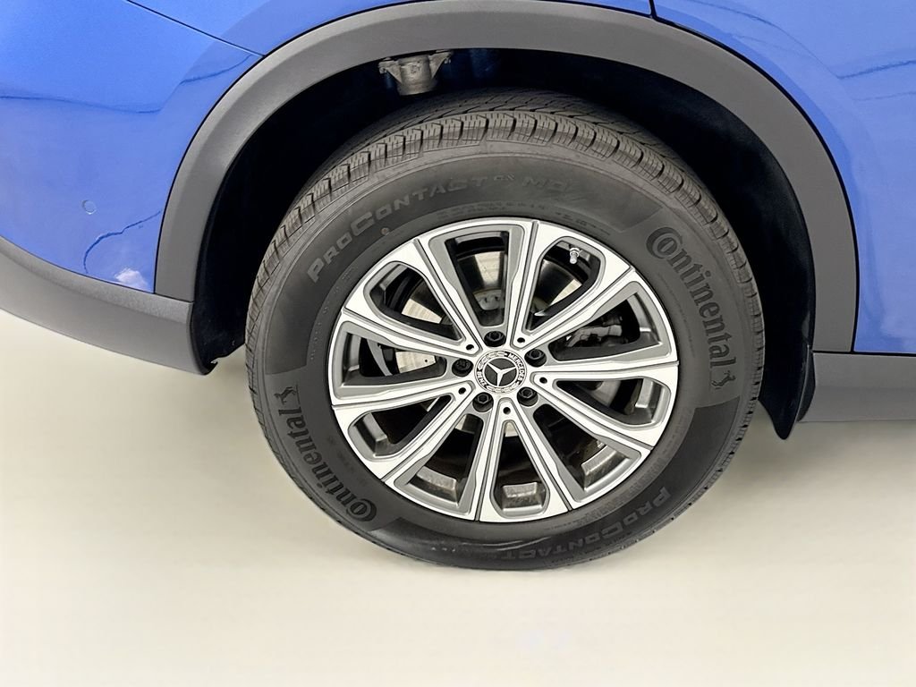 Used 2026 Starling Blue Metallic Mercedes-Benz GLC 300 image 31