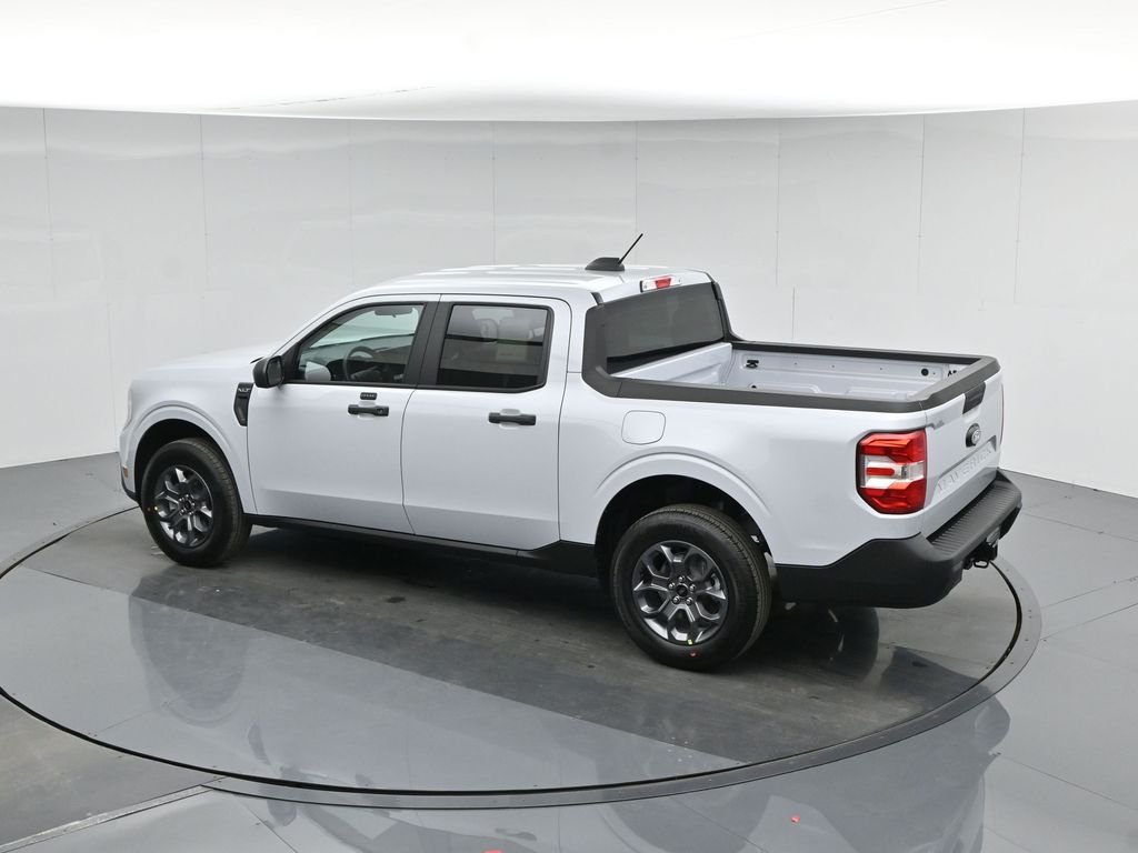 New 2026 Space White Metallic Ford XLT image 40