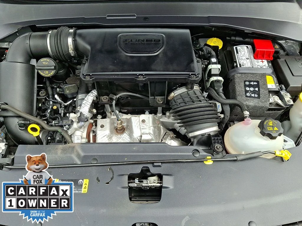 Certified Used 2023 Silver Jeep High Altitude image 27