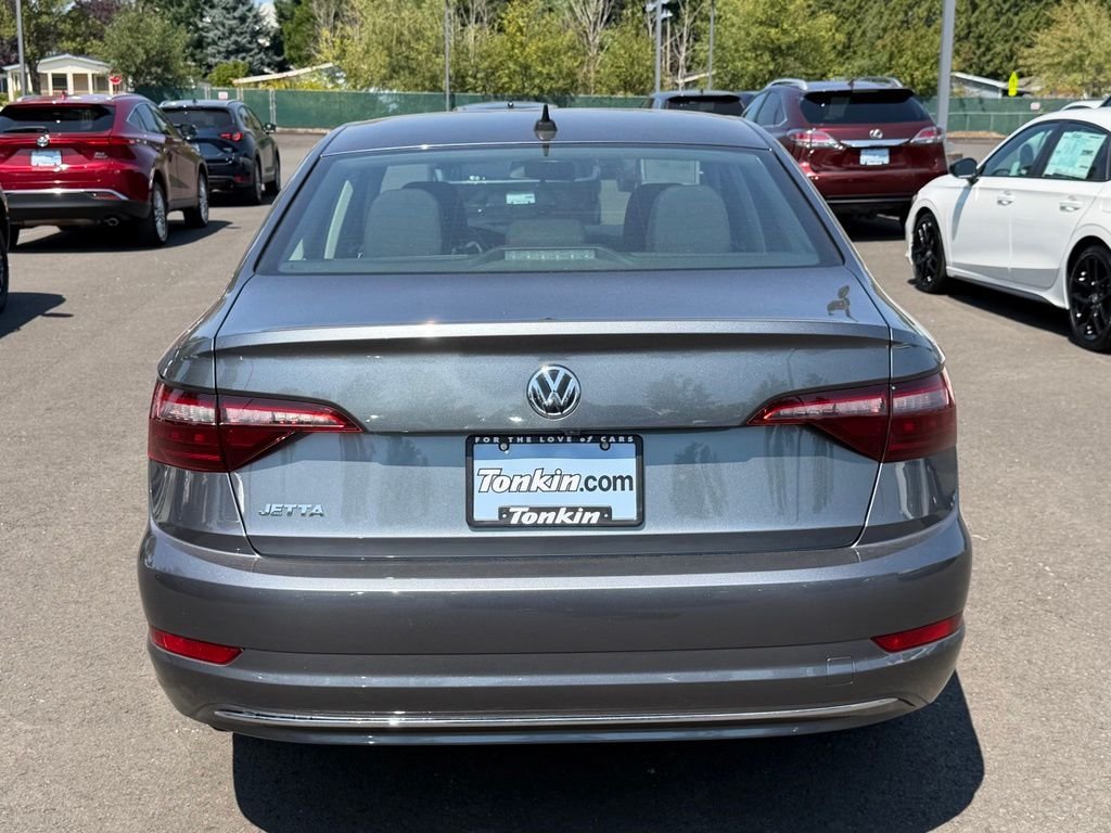 Used 2021 Platinum Gray Metallic Volkswagen 1.4T S image 7