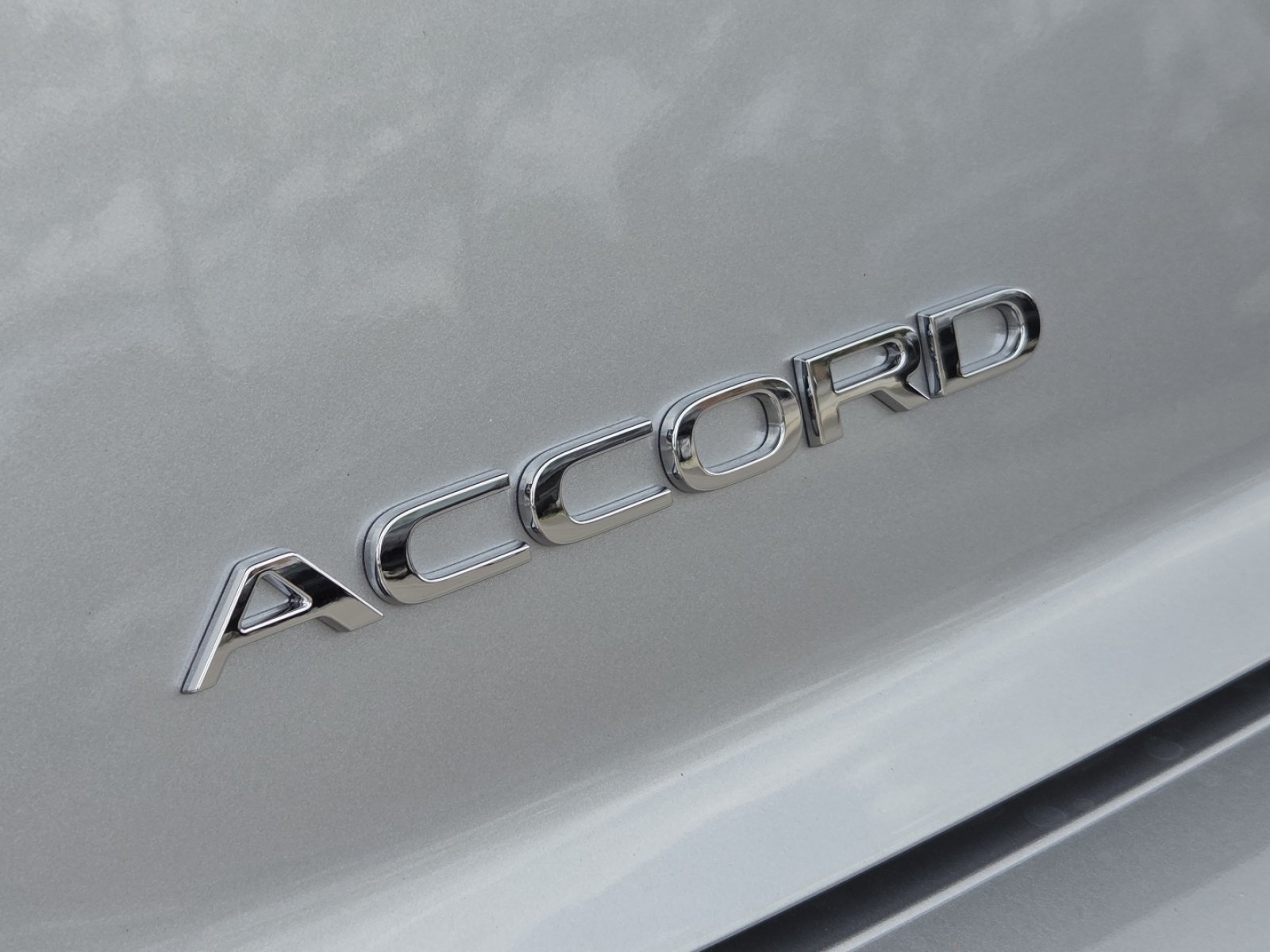 New 2026 Solar Silver Metallic Honda Touring image 17
