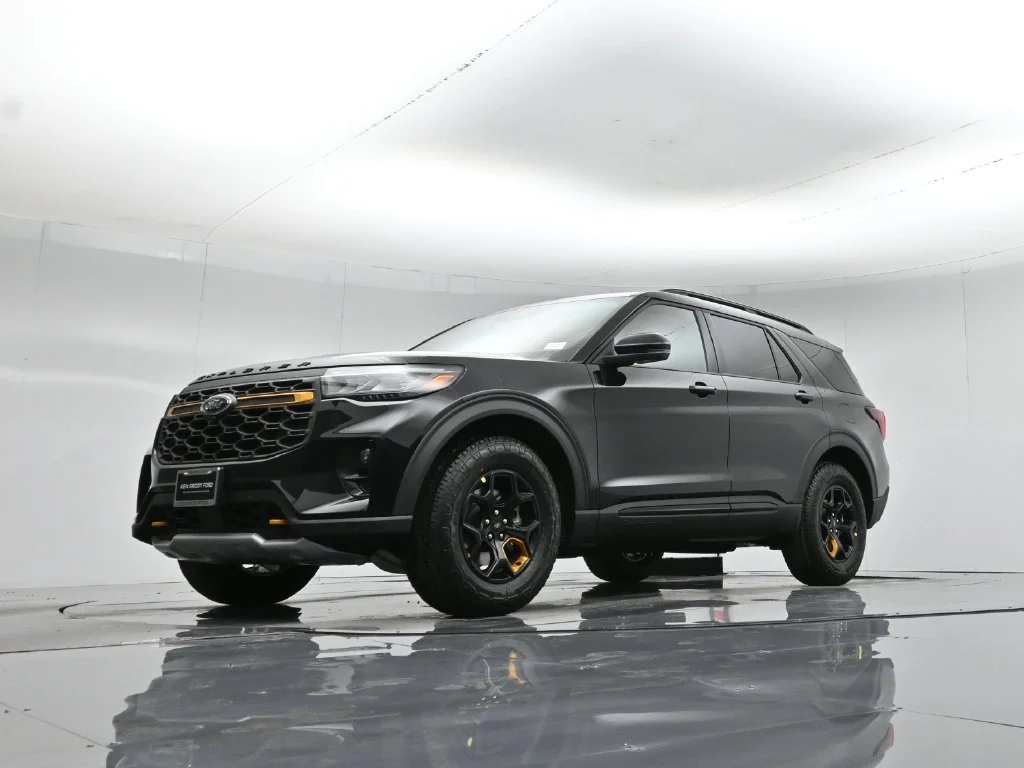 New 2026 Agate Black Metallic Ford Tremor image 46
