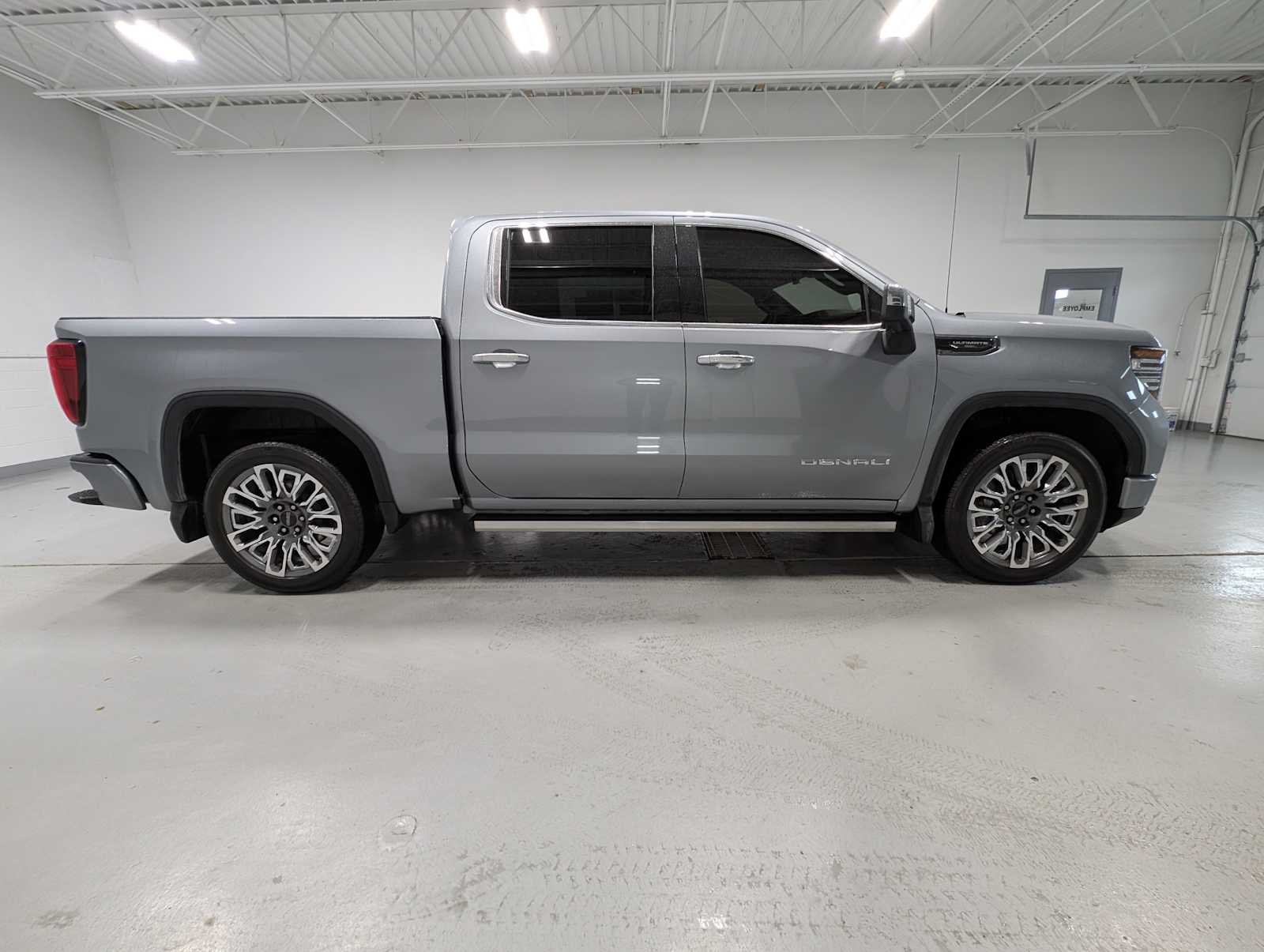 Used 2024 Sterling Metallic GMC Denali Ultimate image 6