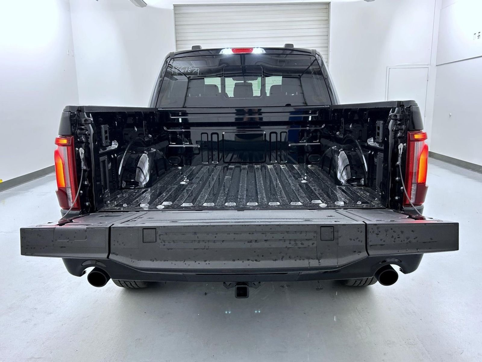 New 2026 Agate Black Metallic Ford Lariat image 22