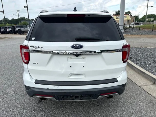 Used 2018 White Ford XLT image 7