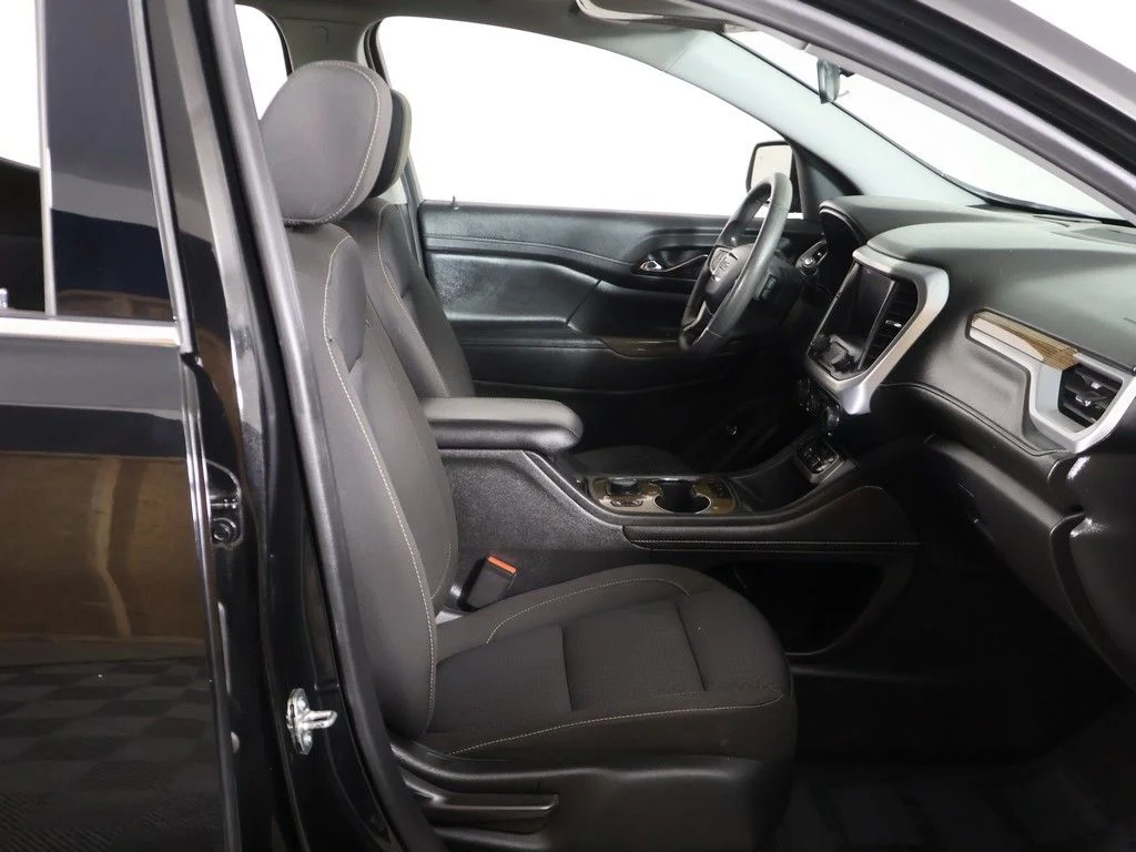 Used 2023 Black GMC SLE image 31