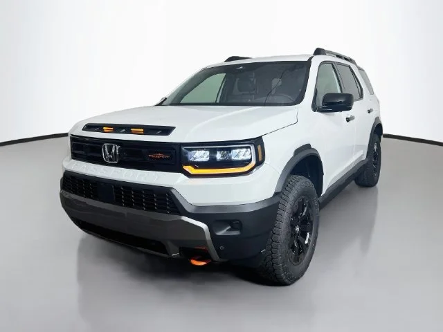 New 2027 Platinum White Pearl Honda  image 3