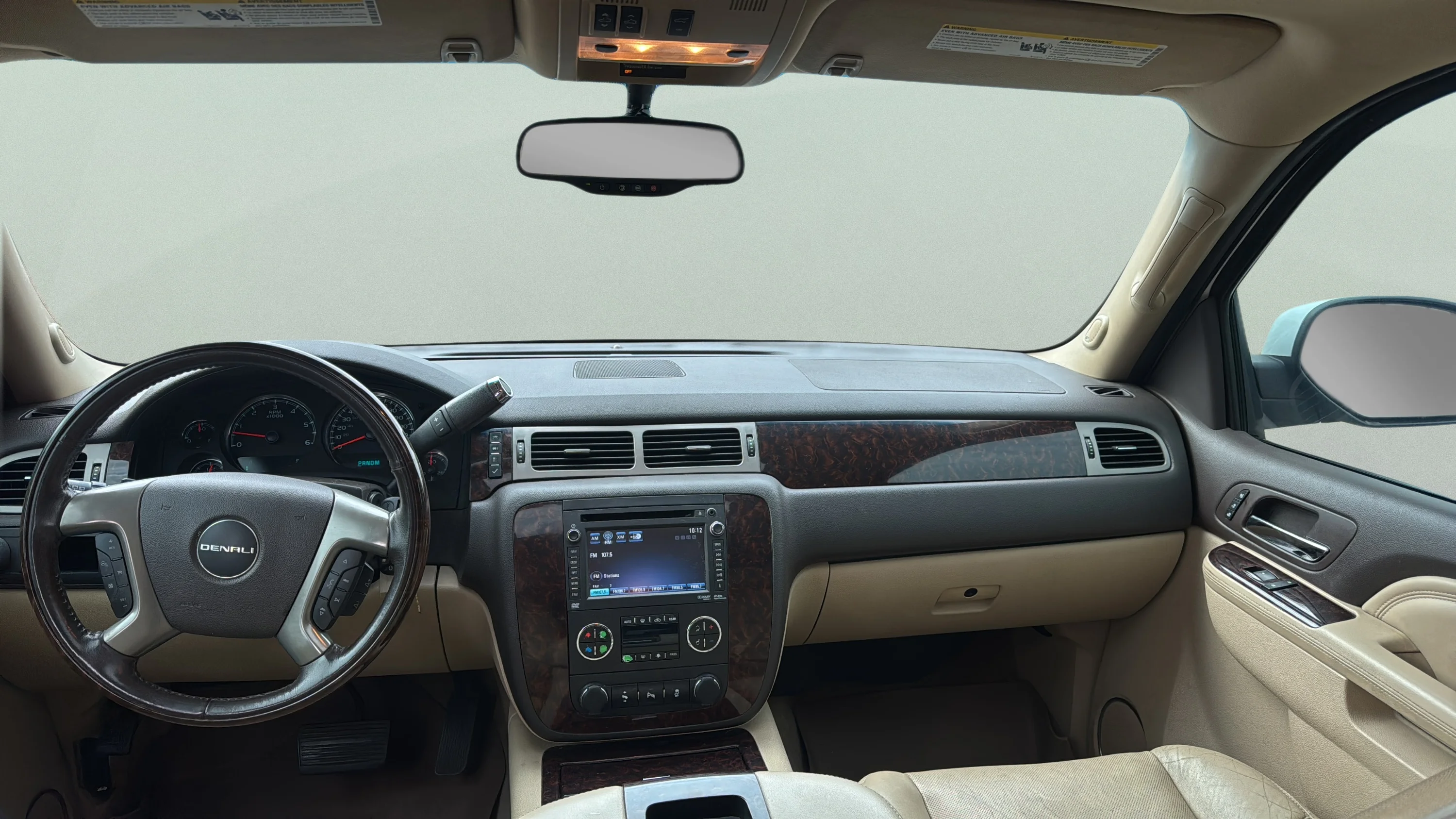 Used 2013 White Gmc DENALI image 9