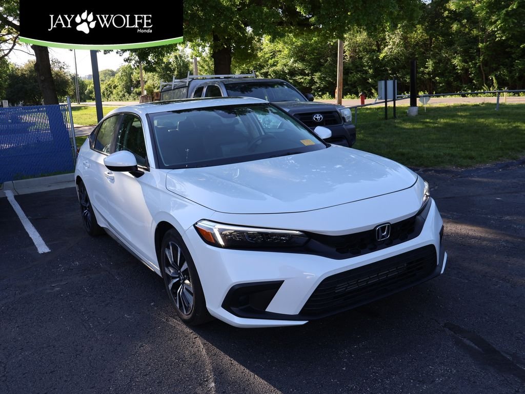 2024 Honda Civic EX-L CVT's photo