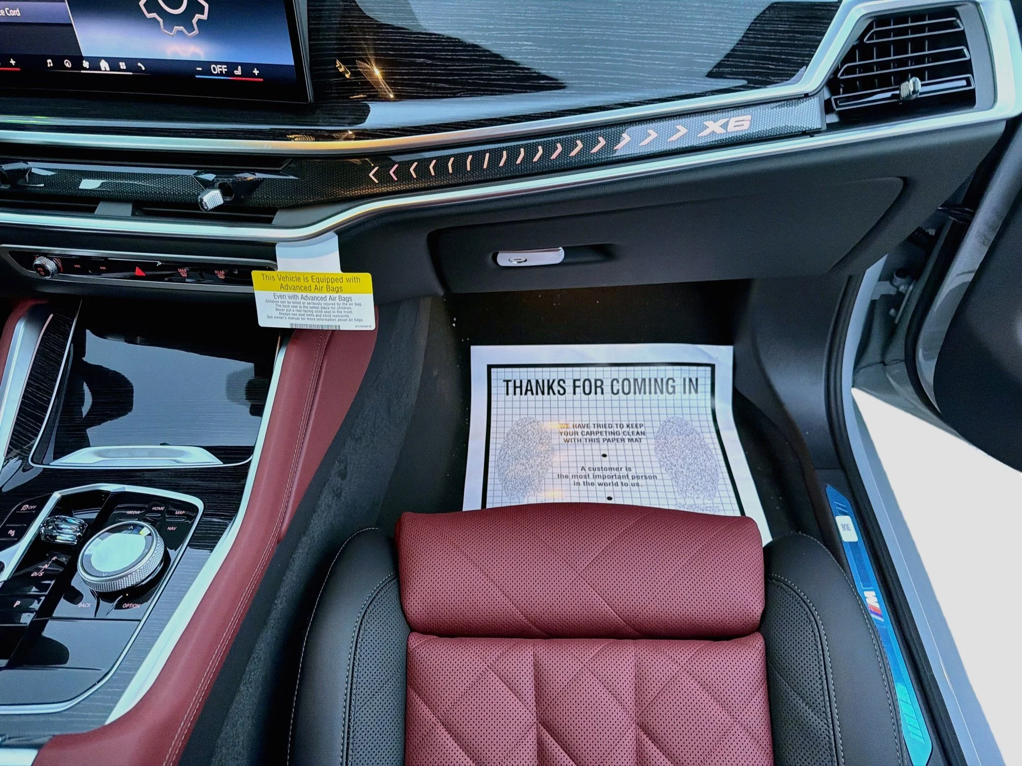 New 2027 Brooklyn Grey Metallic BMW xDrive40i image 17