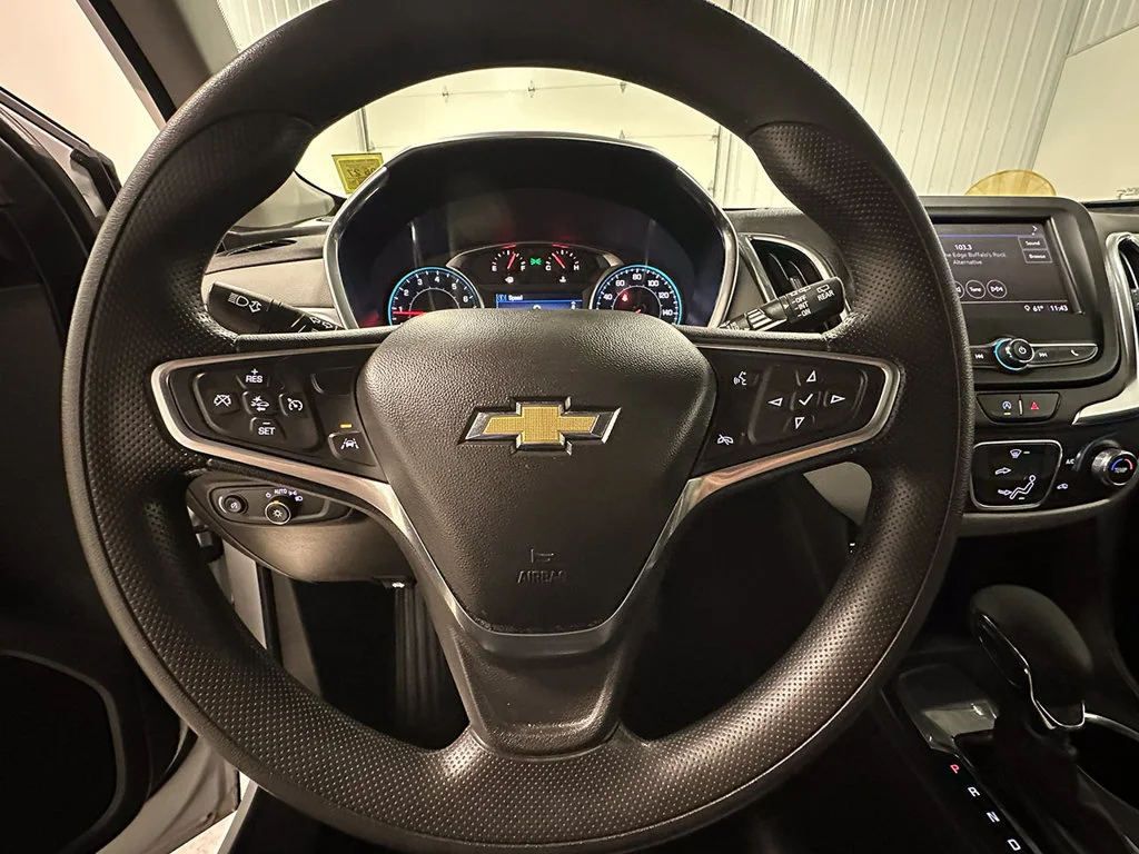 Used 2024 Summit White Chevrolet LS image 30