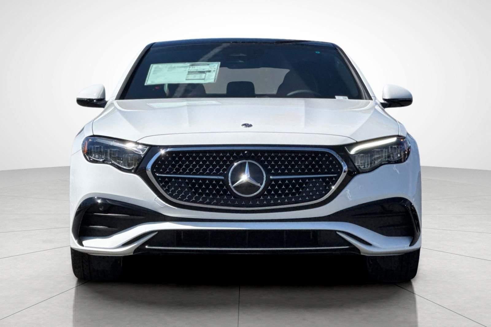 New 2026 Polar White Mercedes-Benz E 350 image 4