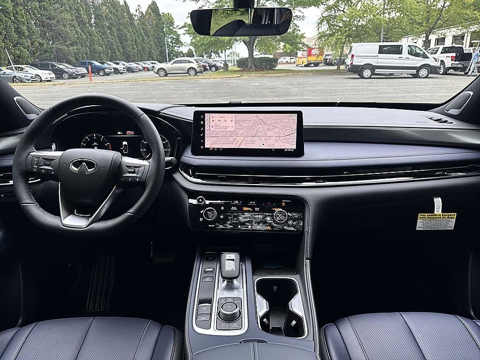 New 2027 Mineral Black INFINITI SPORT image 19