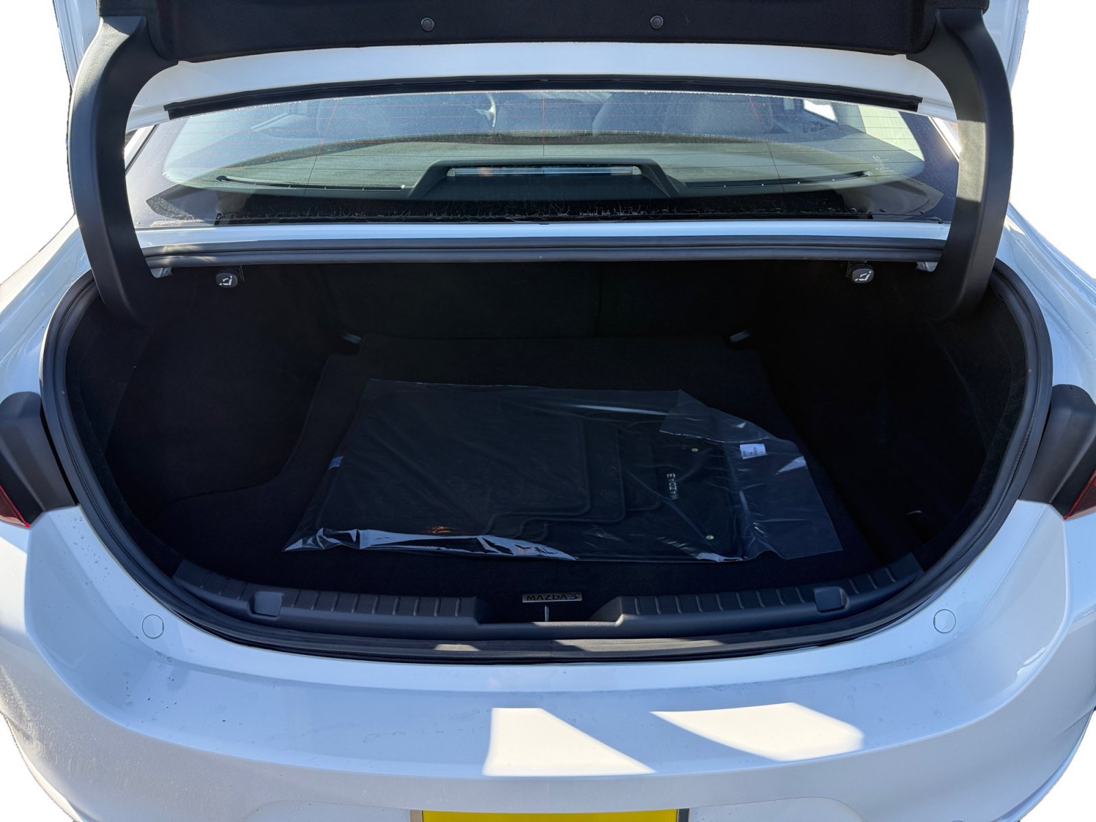 New 2026 Snowflake White Pearl Mica Mazda 2.5 S Preferred image 17