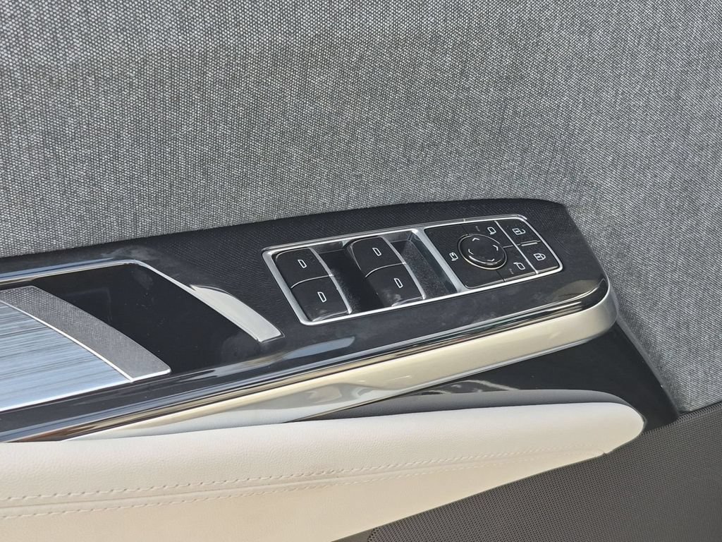 2026 Cadillac Escalade Platinum Sport - Photo 22