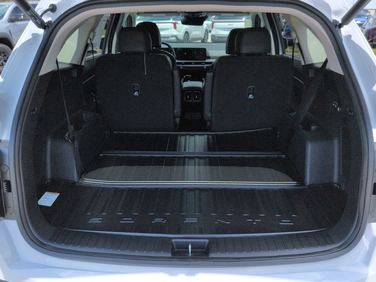 New 2026 Glacial White Pearl Kia EX image 14
