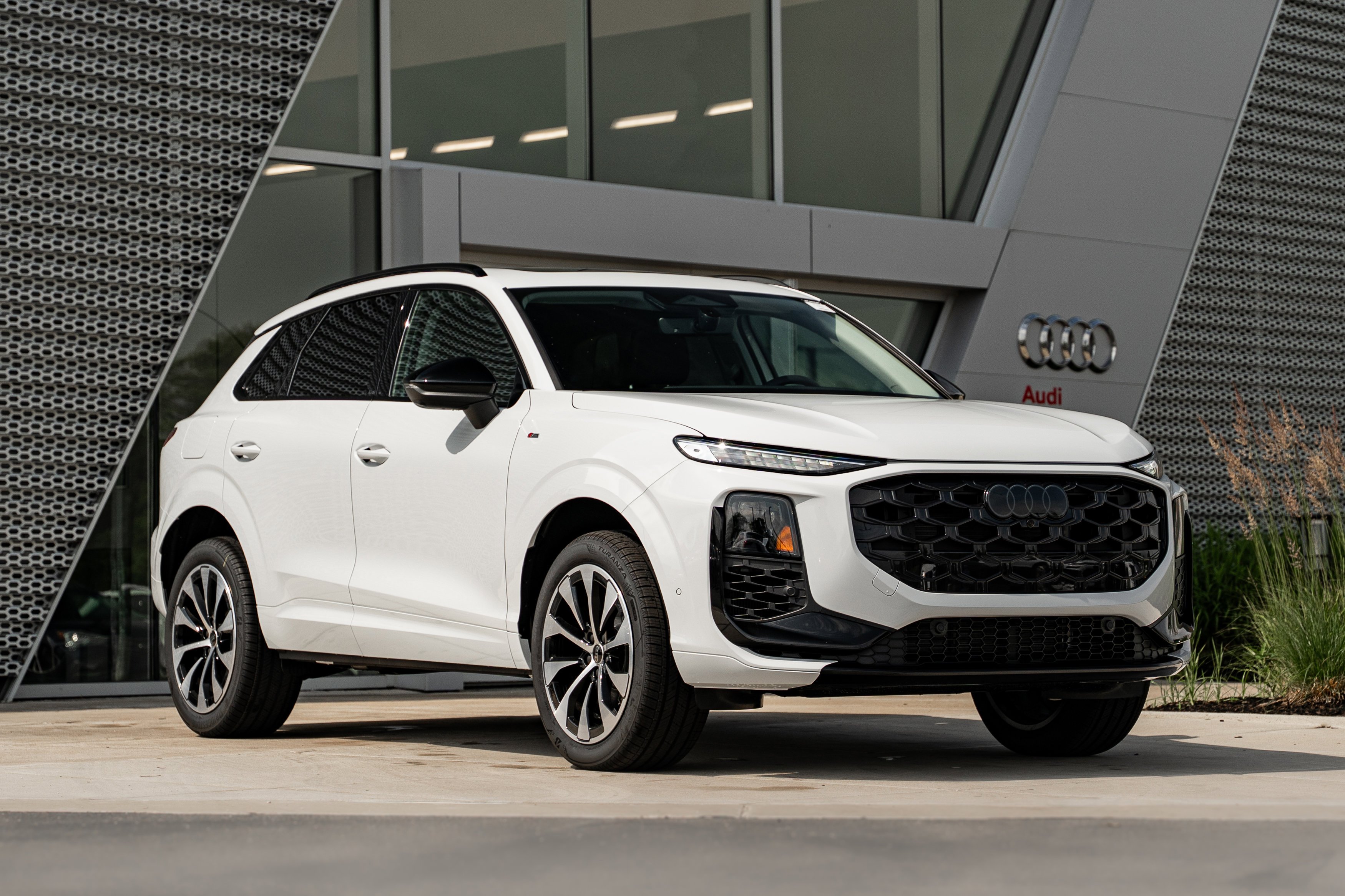 New 2026 Glacier Audi S line image 1