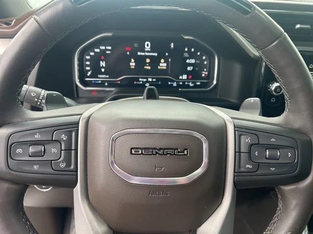 Used 2025 White Frost Tricoat GMC Denali image 22