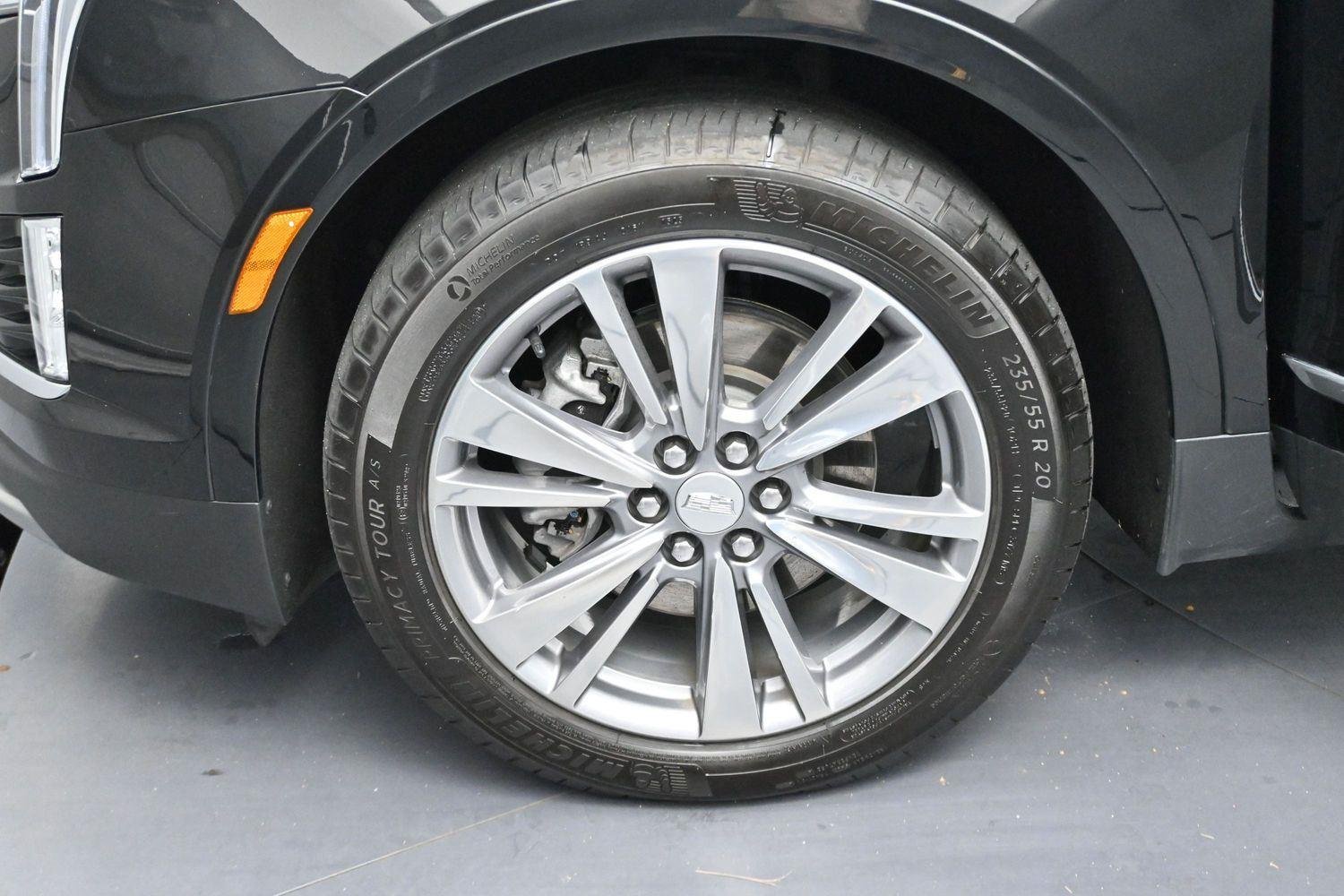 Used 2025 Stellar Black Metallic Cadillac AWD Premium Luxury image 39