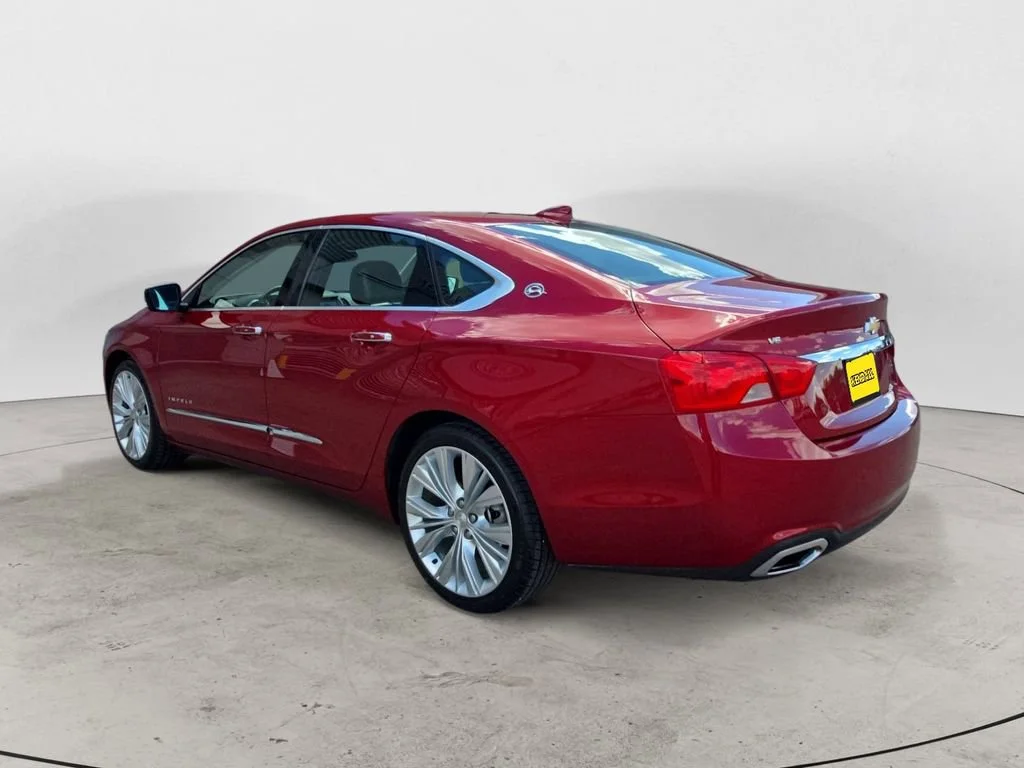 Used 2020 CAJUN RED TINTCOAT Chevrolet Premier image 3