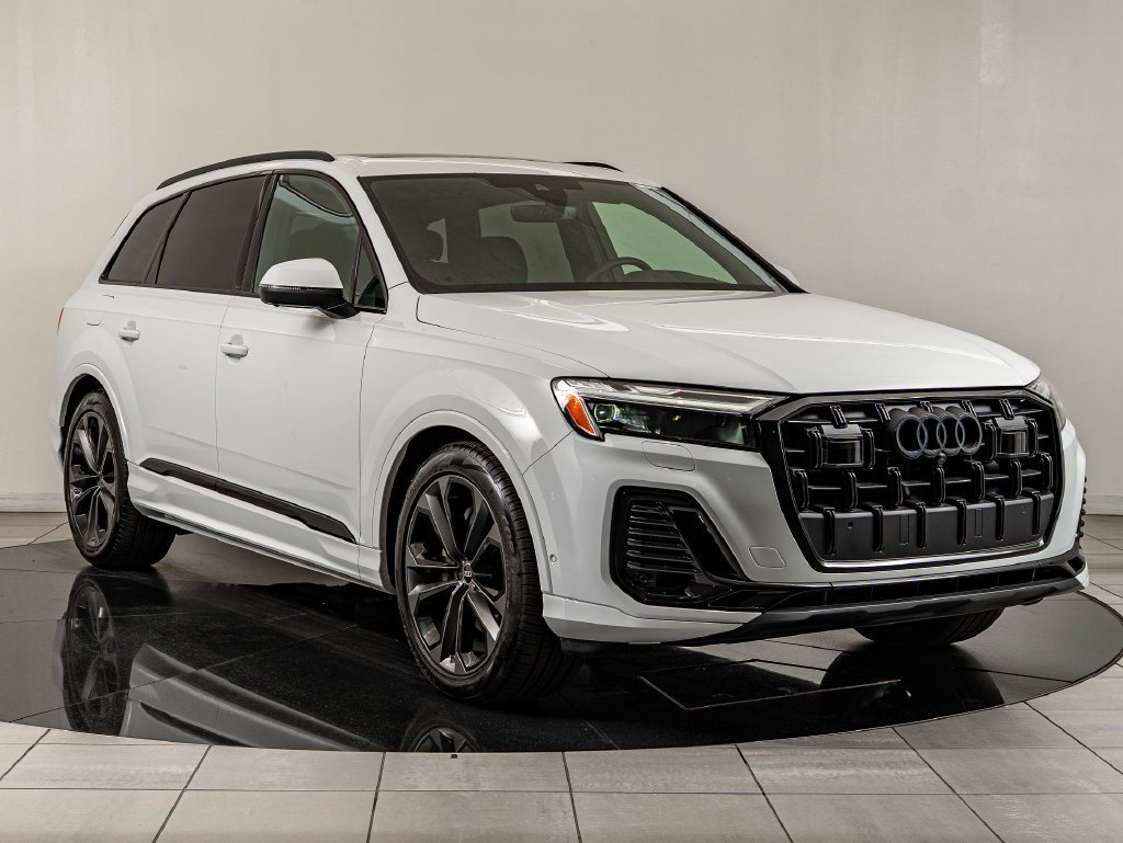 Used 2025 Glacier White Metallic Audi 55 Premium Plus image 3
