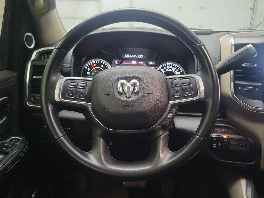 Used 2022 Sil Ram Laramie image 13