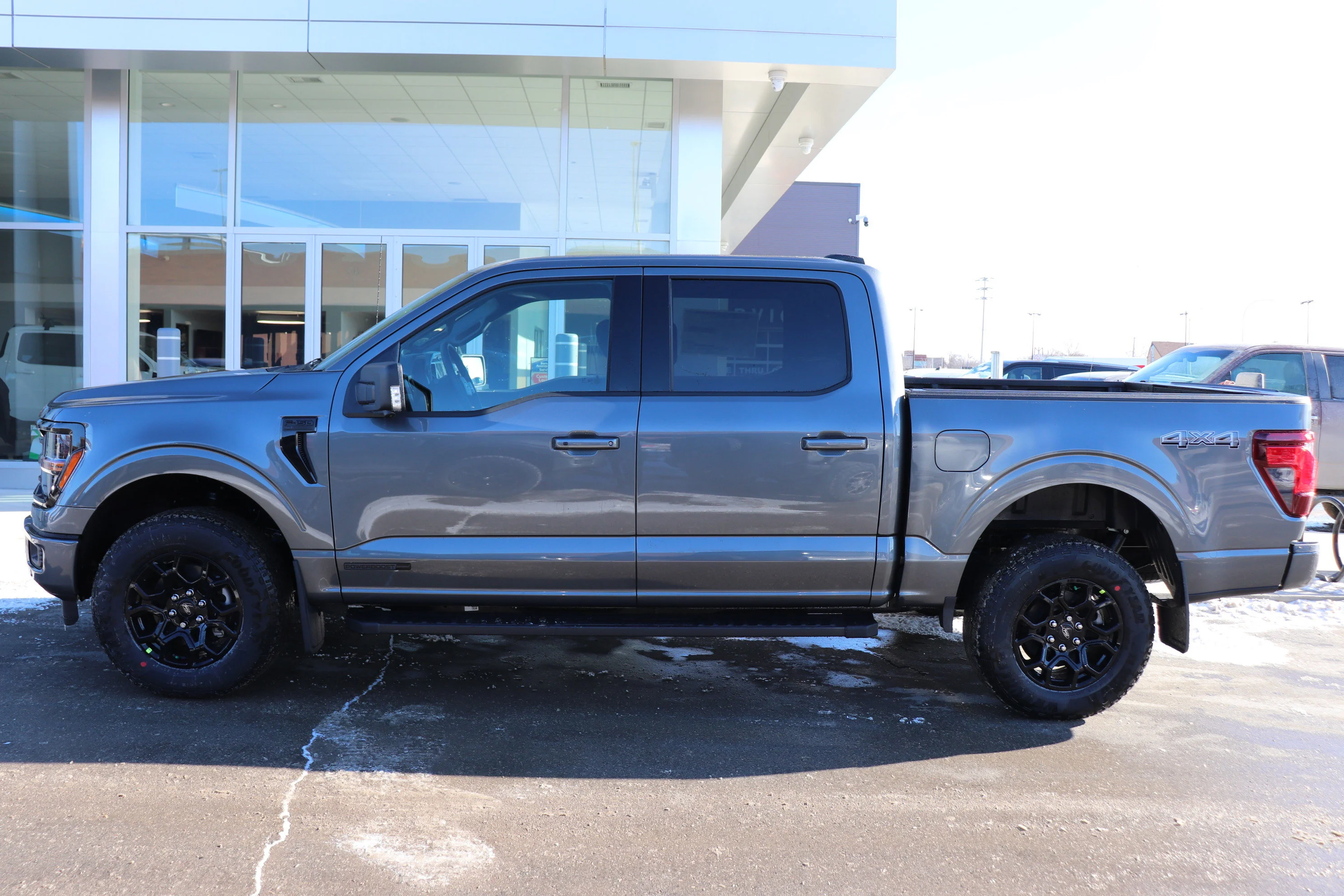 New 2026 CARBONIZED GREY METALLIC Ford XLT image 4