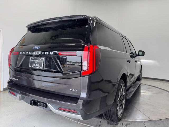 Used 2025 Dark Matter Gray Metallic Ford Platinum image 33