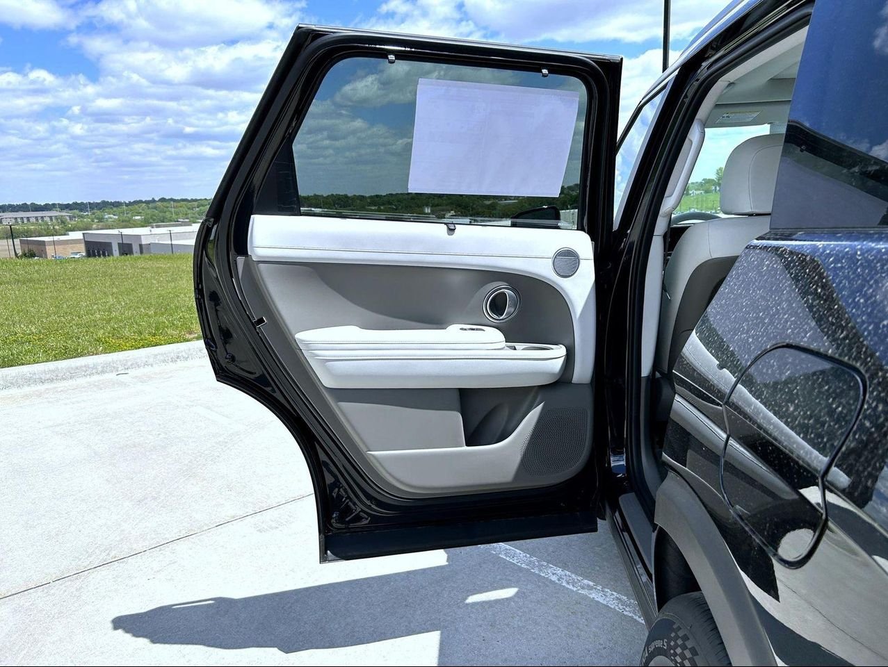 New 2026 Black Hyundai SEL Premium image 22
