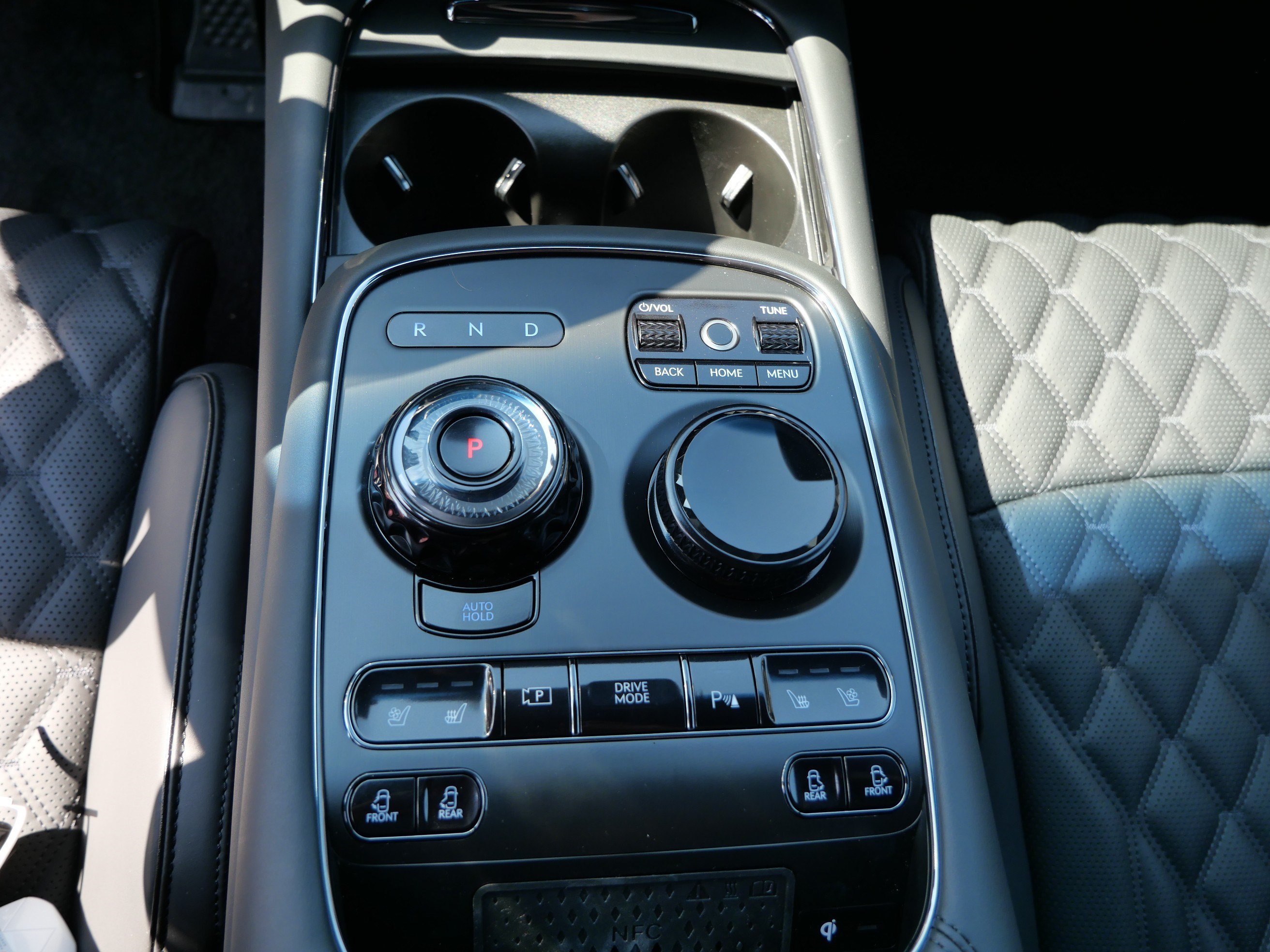 2026 GENESIS G90 Prestige Black - Photo 10