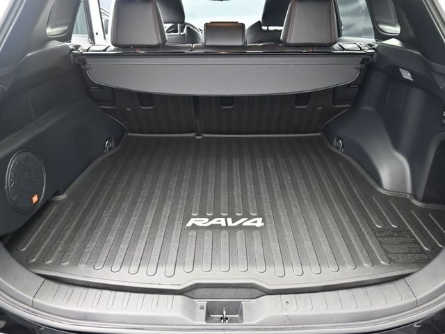 2021 Toyota RAV4 XSE - Photo 20