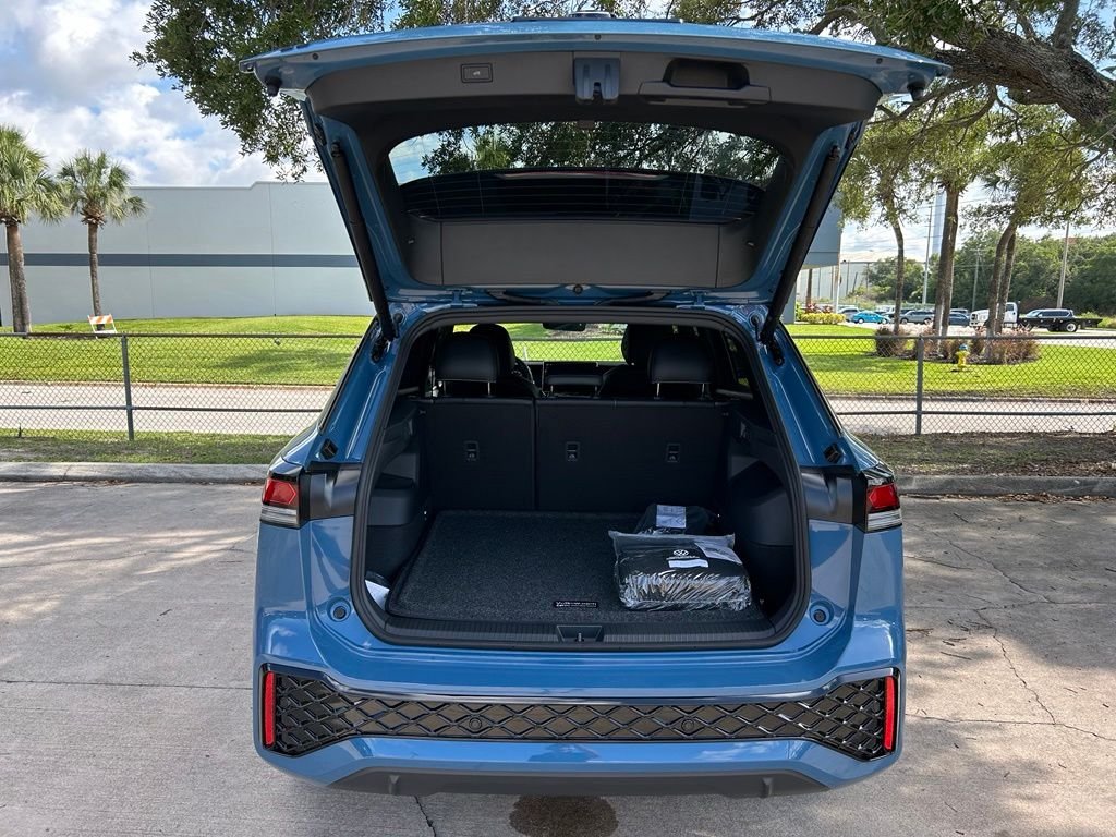 New 2026 Blue Volkswagen 2.0T SE R-Line Black image 47