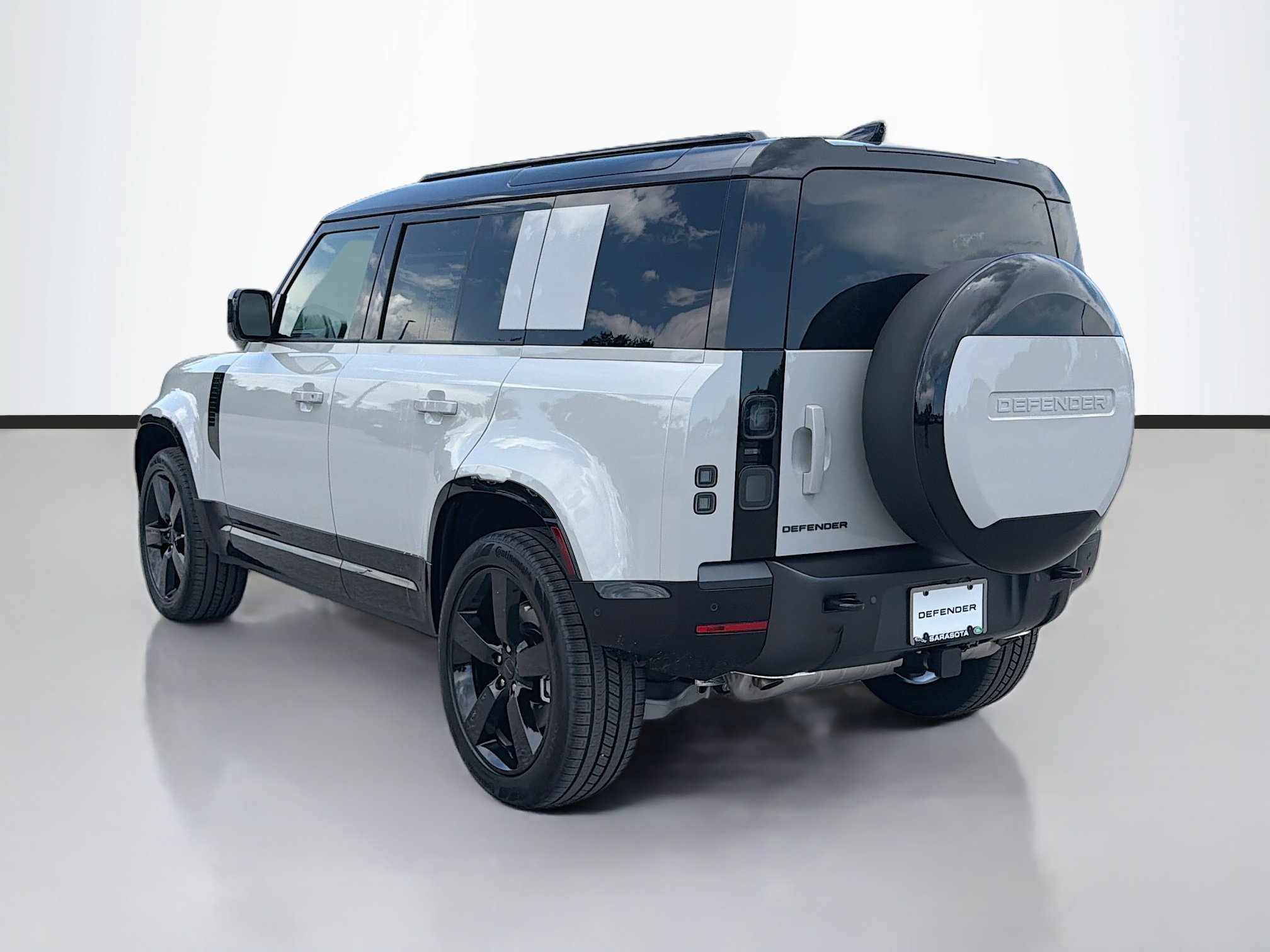New 2026 Borasco Grey LAND ROVER X-Dynamic SE image 3