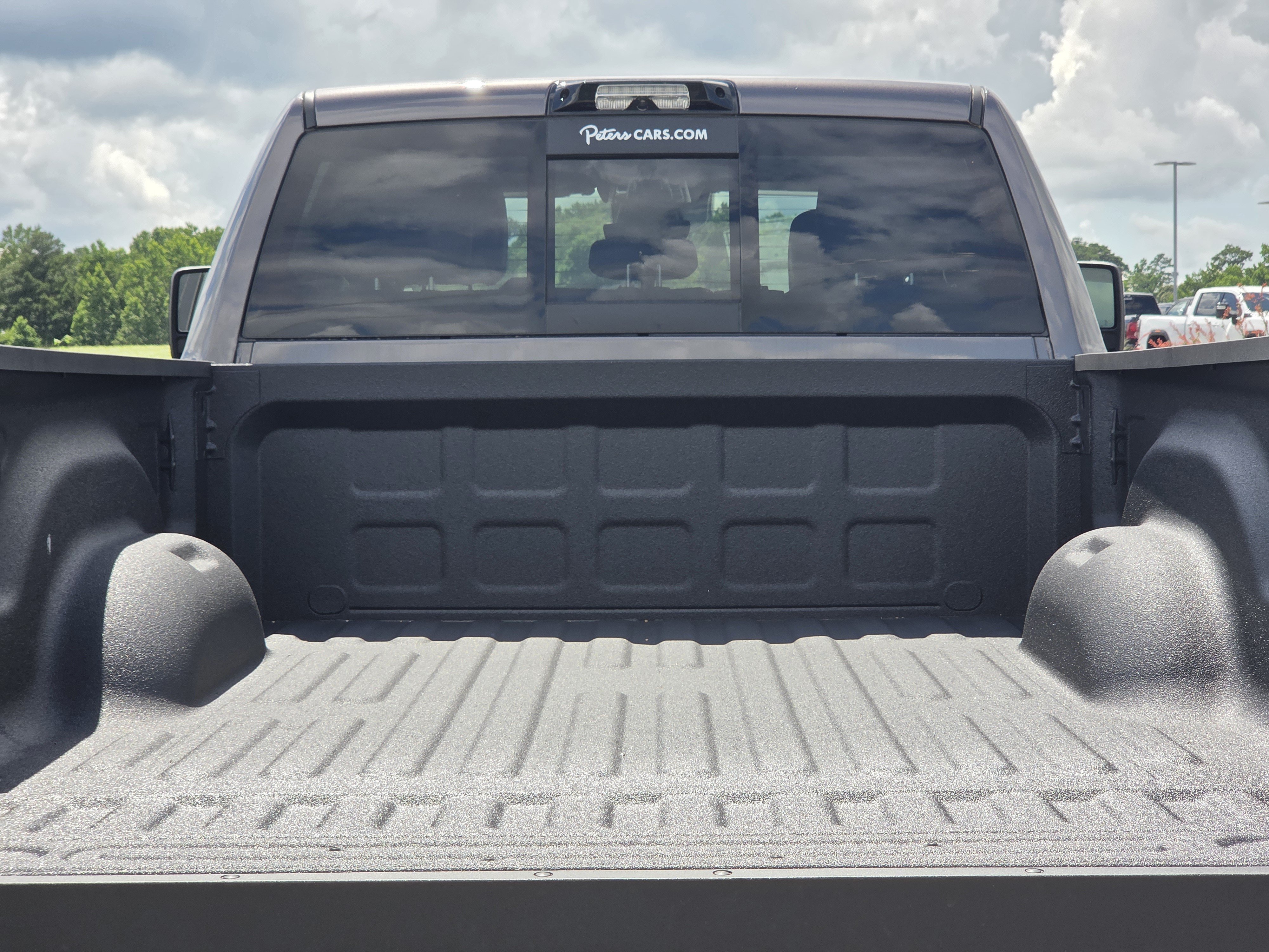 New 2026 Granite Crystal Metallic Clearcoat Ram Laramie image 6