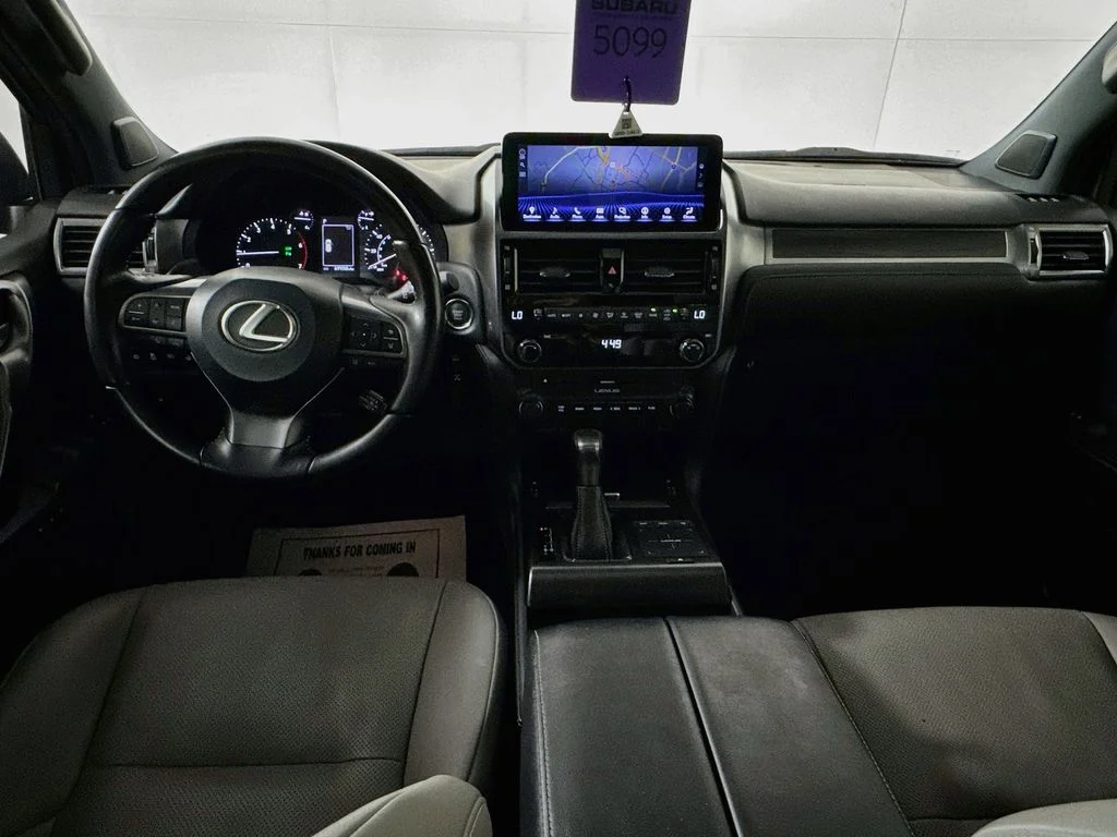 Used 2023 Green Lexus 460 image 27