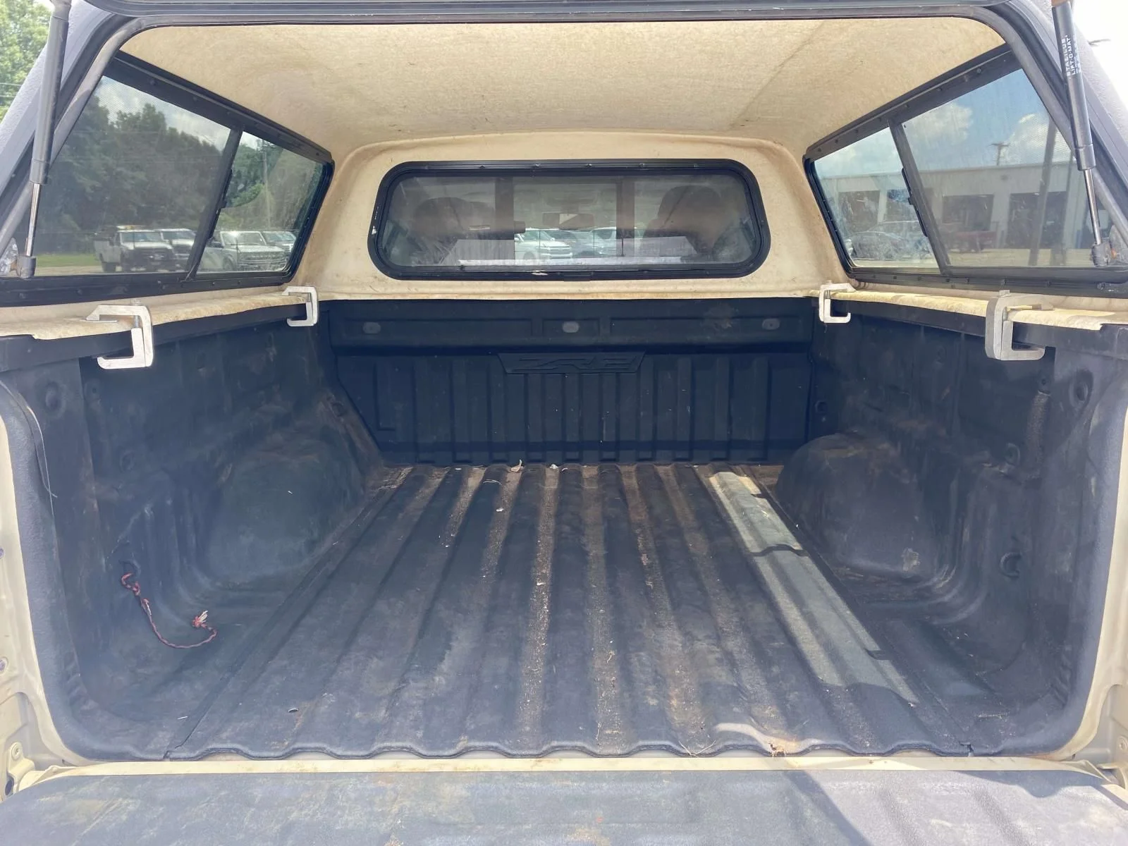 Used 2022 Beige Chevrolet ZR2 image 10