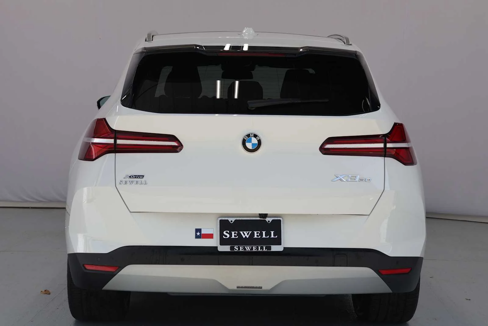 Certified Used 2026 Alpine White BMW 30 xDrive image 9