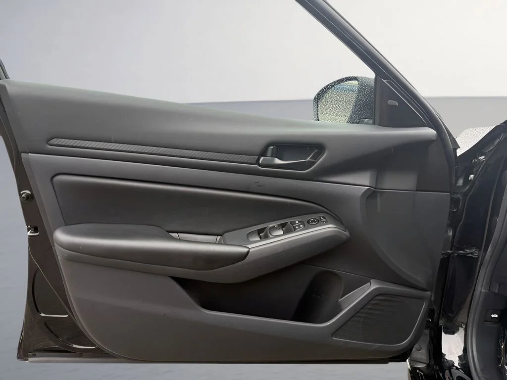 Used 2025 Black Nissan S image 15