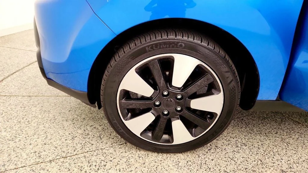 Used 2016 Caribbean Blue Kia 5dr Wagon Automatic + w/ Designer Pkg image 9