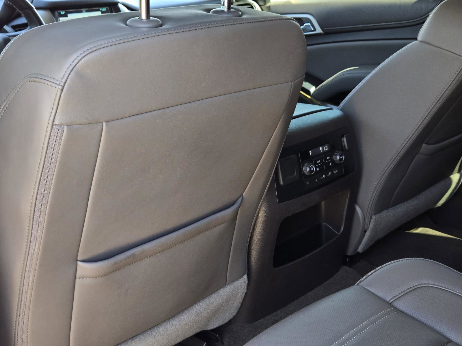 Used 2017 White Frost Tricoat GMC Denali image 35