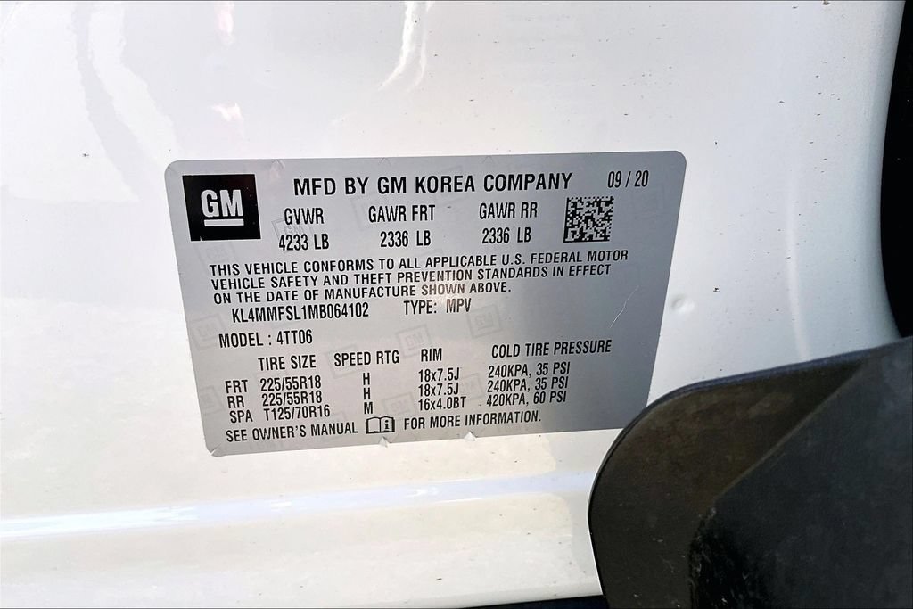 Used 2021 SUMMIT WHITE Buick Essence image 34